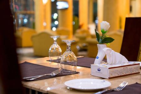Crown Palace & Suites - 26