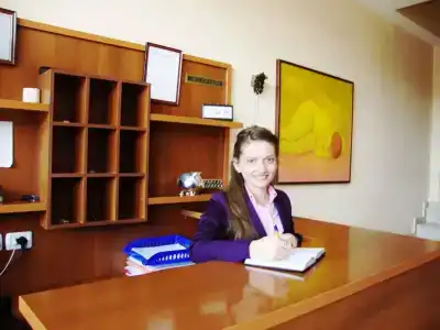 Nobel Tirana - 7