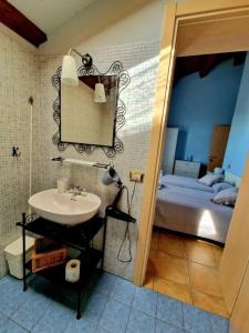 Insolent Inn - 65