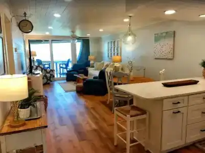 Hibiscus Oceanfront - 54