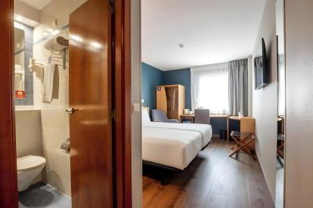Travelodge Alicante Puerto - 24