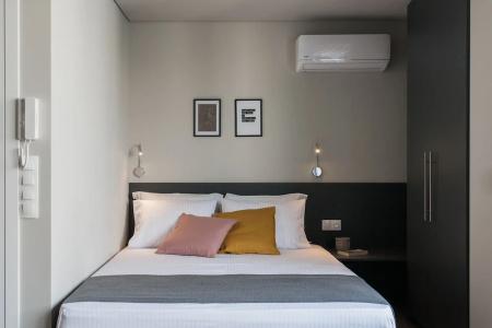 Wyz Athens  By Upstreet - 92