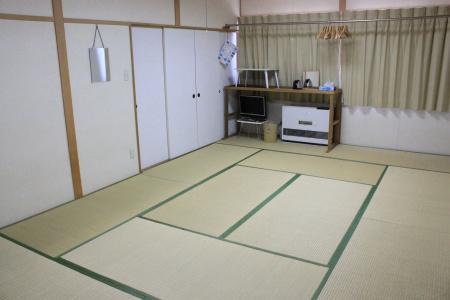 Minshuku Akiba - 1