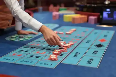 & Casino Cherno More - 17