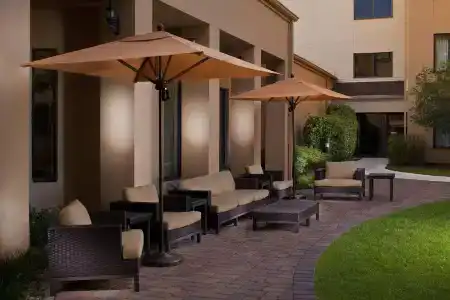 Courtyard By Marriott Baton Rouge Acadian Centre/Lsu Area - 18
