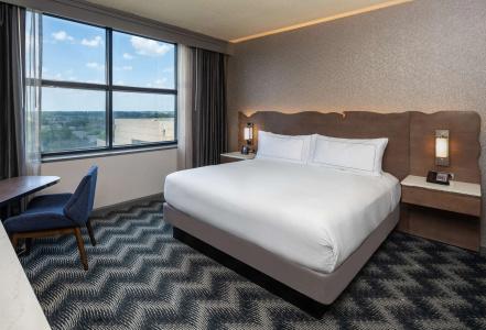 Hilton Houston North - 2