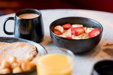 Cambria Boston Somerville - 10