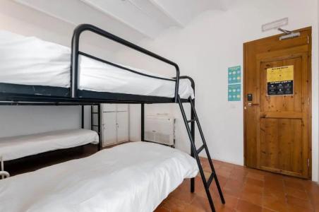 Urban - Albergue Juvenil - Youth - 65
