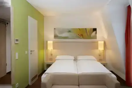 H+ München - 3