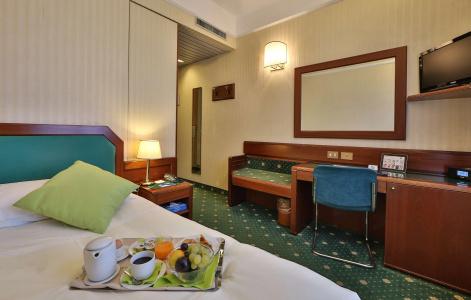 Astoria Sure Hotel Collection By Best Western - 41