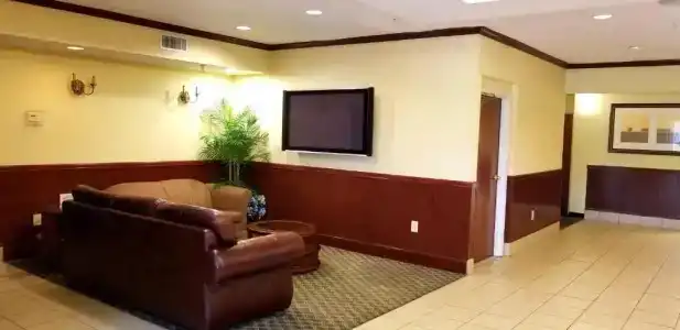 Home Inn & Suites - 1