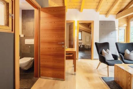 SIMPLE but EXCELLENT - 102