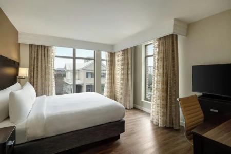 Courtyard by Marriott Charleston Historic District - 58