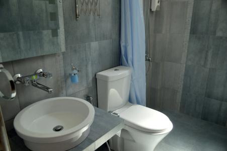 Villa Baywatch, Rumassala - 8