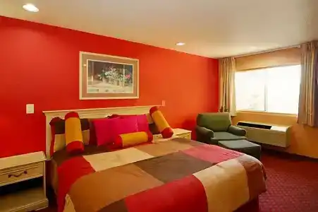 Imperial Inn - 43