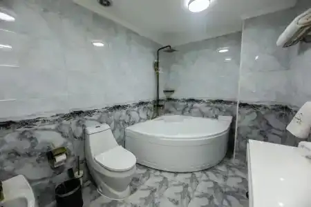 Royal Grand - 24