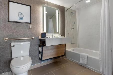 Sheraton Suites Old Town - 126