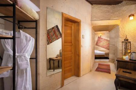 Sarnich Cave Suites - 20