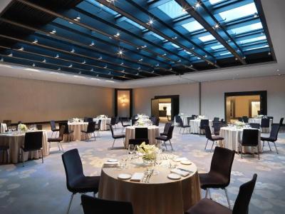 Hyatt Regency Dusseldorf - 21