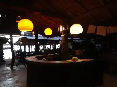 Horizon Bungalows Restaurant and Bar - 18