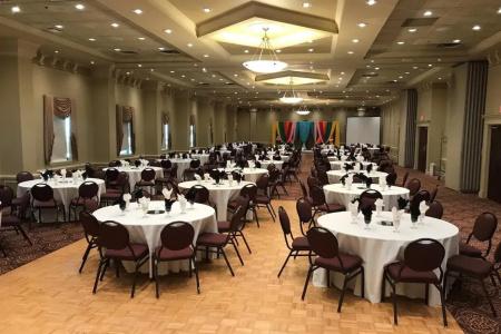 Ramada Plaza Airport and Conference Centre - 22