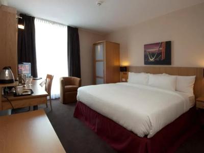Future Inn Bristol - 60