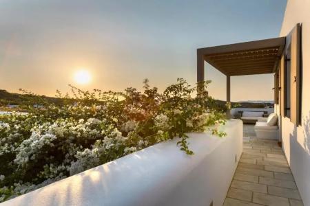 White Tinos Luxury Suites - 149