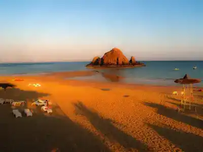 Sandy Beach & Resort - 9