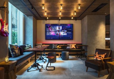 Moxy Osaka Honmachi By Marriott - 12