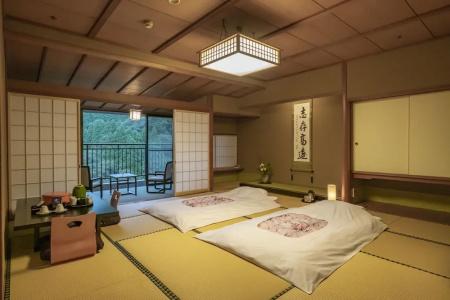 Yamanaka Onsen Hanatsubaki - 53