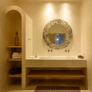 Este Luxury Suites - 20