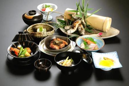 Momoyama - 4