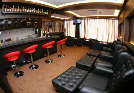 Ritz Garden - 11