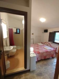 b&b All’Ombra Di San Damiano - 21