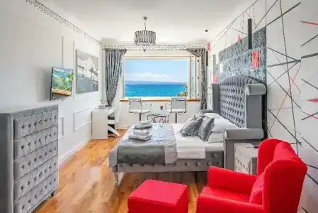 Galeria Valeria Seaside Downtown - MAG Quaint & Elegant Boutiques - 213