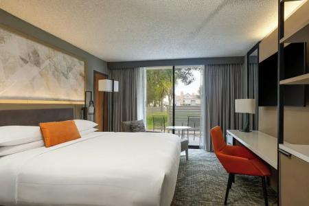 Marriott - 60