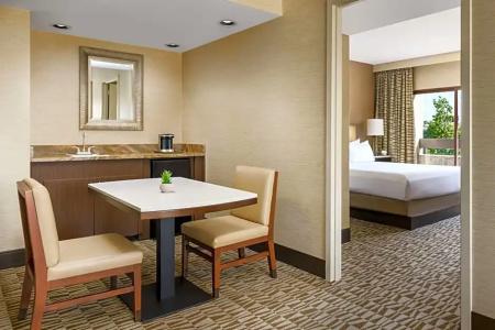 Hilton Phoenix Airport - 80