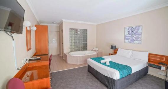 Country 2 Coast Motor Inn - 43