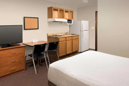 WoodSpring Suites - 23
