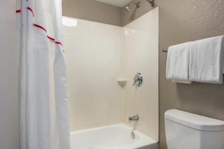 Red Roof Inn Virginia Beach - 47