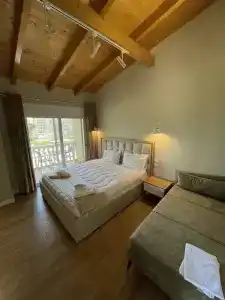 Rias Penthouse Suites - 118