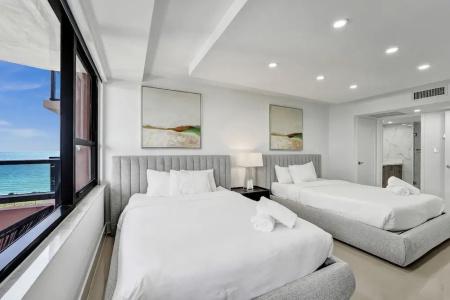 The Alexander All Suites - 232