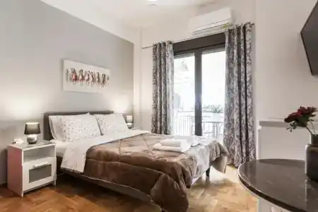 Nicholas Point and Rooms - 183