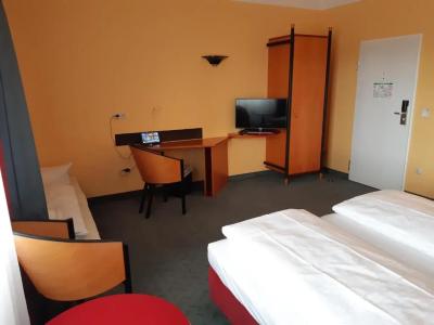 Good Morning + Leipzig - 39