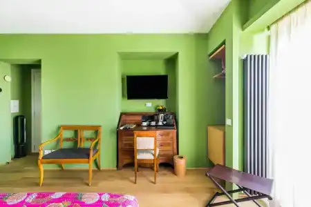 Rarity Suites - 118