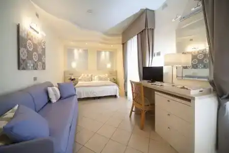 Mon Cheri - 167