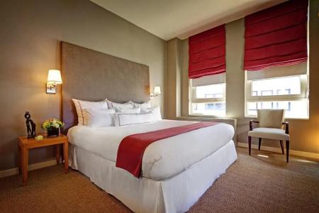 Giraffe by Library Hotel Collection - 82