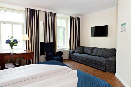Center- Sure by Best Western Center - 43