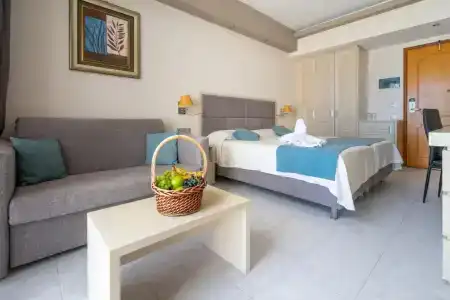 Kamari Beach - 4