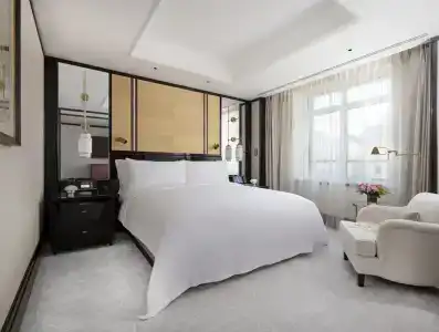 The Peninsula - 54